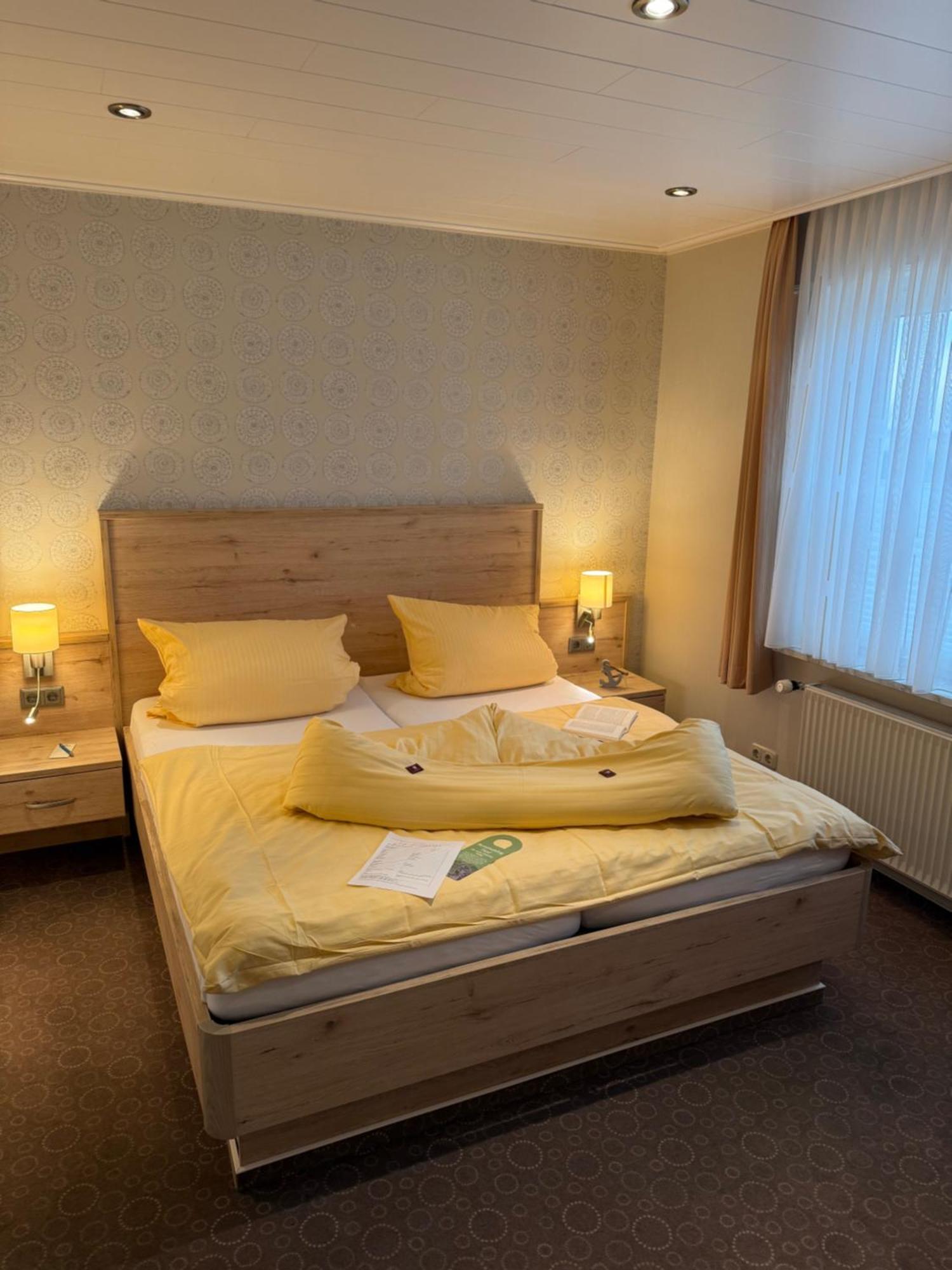 Hotel Peters นอยฮาร์ลิงเงอซีล ภายนอก รูปภาพ